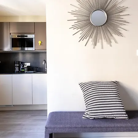 At In Clermont, Place De Jaude Apartment *