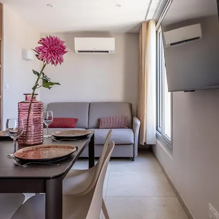 Apartment At In Clermont, Place De Jaude Clermont-Ferrand
