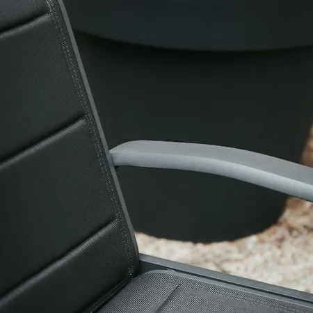 At In Clermont, Place De Jaude Clermont-Ferrand