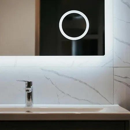 At In Clermont, Place De Jaude Clermont-Ferrand