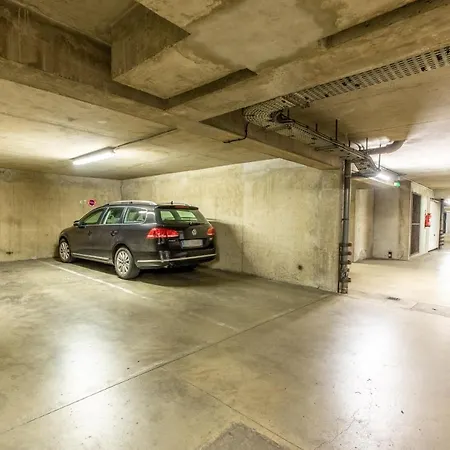 At In Clermont, Place De Jaude * Clermont-Ferrand