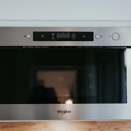 At In Clermont, Place De Jaude Clermont-Ferrand