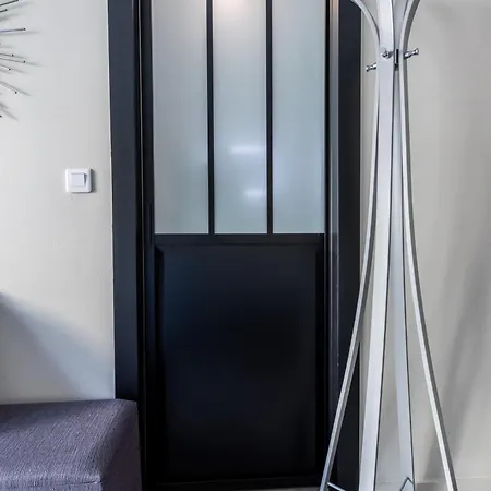 Appartement At In Clermont, Place De Jaude *