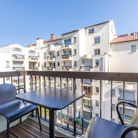 Appartement At In Clermont, Place De Jaude