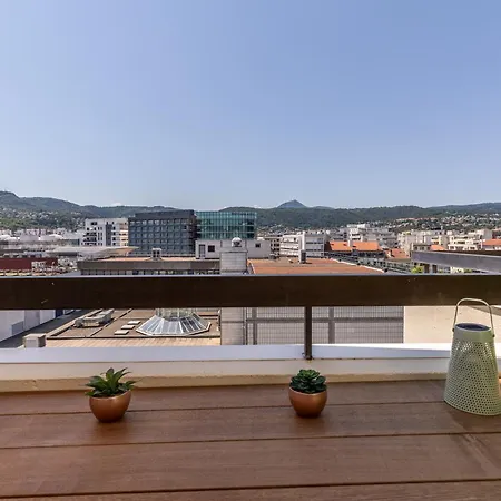 At In Clermont, Place De Jaude Appartement