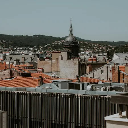 Appartement At In Clermont, Place De Jaude