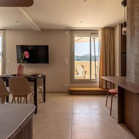 At In Clermont, Place De Jaude Appartement