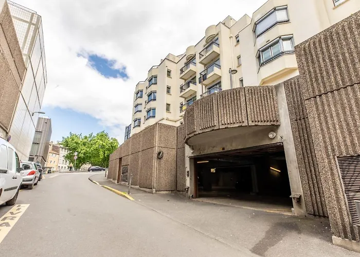 At In Clermont, Place De Jaude Apartamento